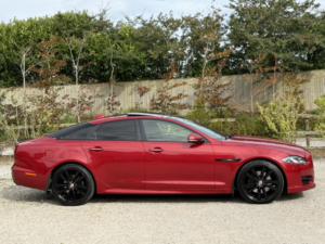2016 Jaguar Xj 3.0 D V6 R-Sport in Red — image 2