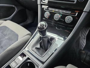 2013 Volkswagen Golf 2.0 Tdi Bluemotion Tech Gt Euro 5 (s/s) 5dr in Black — image 4