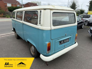1972 Volkswagen Transporter Bay Window T2 in Blue/white — image 6