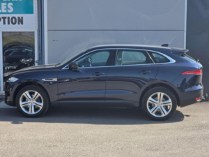 2017 Jaguar F-Pace 2.0 D240 Portfolio Auto AWD Euro 6 (s/s) 5dr in Blue — image 6