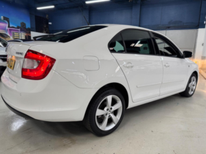 2014 Skoda Rapid 1.4 Tsi Elegance DSG Euro 5 5dr in White — image 4