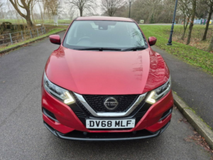 2018 Nissan Qashqai 1.5 Dci Acenta Premium SUV 5dr Diesel Manual Euro 6 (s/s) (115 Ps) in Red — image 3
