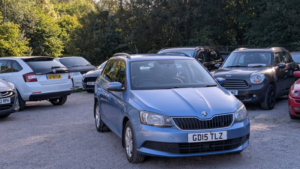 2015 Skoda Fabia 1.2 Tsi Se in Blue — image 2