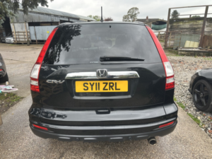 2011 Honda Cr-V 2.0 I-Vtec Es in Black — image 5