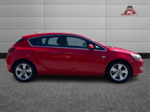 2011 Vauxhall Astra 2.0 Cdti Ecoflex Sri in Red — image 3