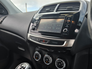 2017 Mitsubishi Asx 1.6 3 SUV 5dr Petrol Manual Euro 6 (117 Ps) in Grey — image 4