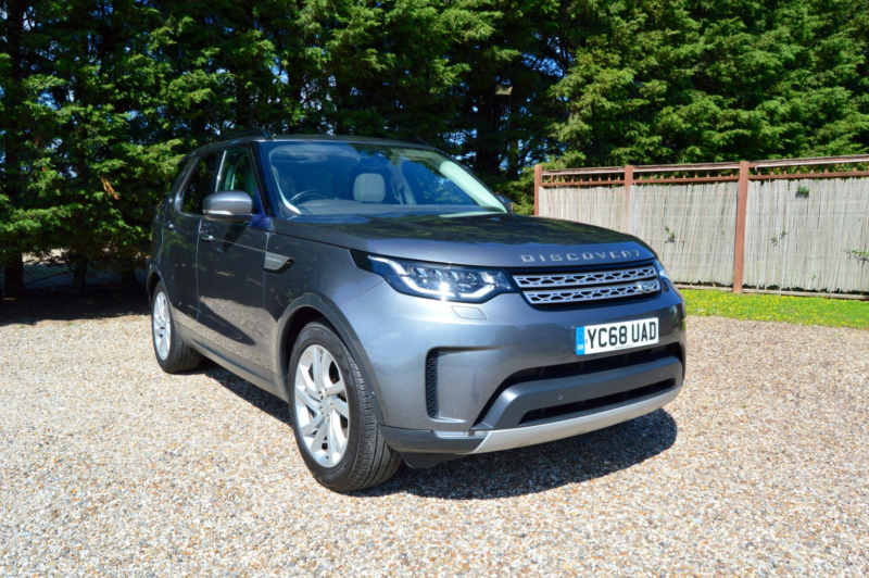 2018 Land Rover Discovery 3.0 Sd V6 Hse in Grey — image 1