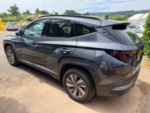 2023 Hyundai Tucson 1.6 T-Gdi Se Connect SUV 5dr Petrol Manual Euro 6 (s/s) (150 Ps) in Grey — image 4