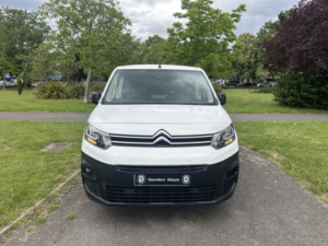 2021 Citroen Berlingo 1.5 Bluehdi 650 Enterprise M Pro in White — image 2