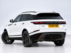 2018 Land Rover Range Rover Velar 2.0 P250 R-Dynamic Hse Auto 4WD Euro 6 (s/s) 5dr in White — image 2