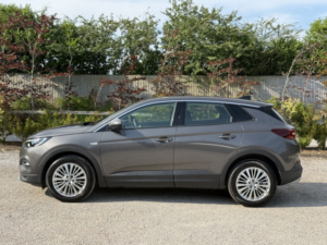 2020 Vauxhall Grandland X 1.5 Turbo D Business Edition Nav in Grey — image 5