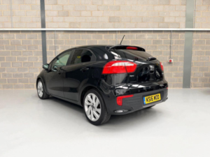 2016 Kia Rio 1.4 Ecodynamics 3 Euro 6 (s/s) 5dr in Black — image 3