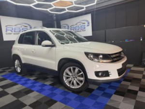 2016 Volkswagen Tiguan 2.0 Tdi Bluemotion Tech Match Edition in White — image 2