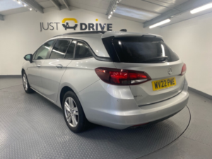 2022 Vauxhall Astra 1.2 Turbo Business Edition Nav Sports Tourer 5dr Petrol Manual Euro 6 (s/s) (130 Ps) in Silver — image 4