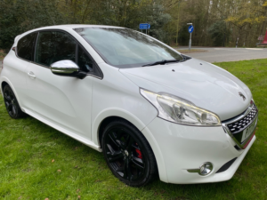 2013 Peugeot 208 Thp Gti in White — image 2
