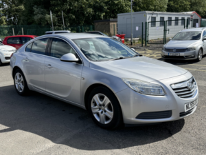 2009 Vauxhall Insignia 2.0 Cdti Exclusiv in Silver — image 2