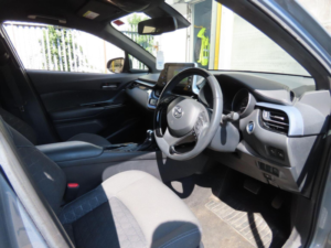 2020 Toyota C-Hr 1.8 Vvt-H Design CVT Euro 6 (s/s) 5dr in Grey — image 6