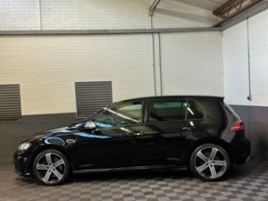2015 Volkswagen Golf 2.0 Tsi Bluemotion Tech R Hatchback 5dr Petrol DSG 4motion Euro 6 (s/s) (300 Ps) in Black — image 4