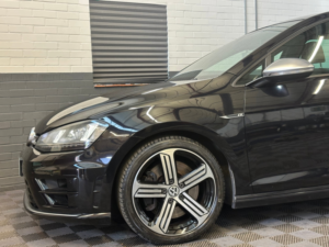 2015 Volkswagen Golf 2.0 Tsi Bluemotion Tech R Hatchback 5dr Petrol DSG 4motion Euro 6 (s/s) (300 Ps) in Black — image 5