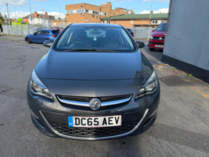 2015 Vauxhall Astra 1.6i Sri Euro 6 5dr in Grey — image 2