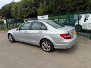 2012 Mercedes-Benz C Class 2.1 C220 Cdi Blueefficiency Executive Se Saloon 4dr Diesel G-Tronic+ Euro 5 (s/s) (170 Ps) in Silver — image 4