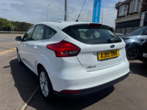 2015 Ford Focus 1.5 Tdci Zetec Euro 6 (s/s) 5dr in White — image 3