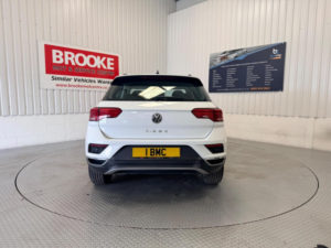 2018 Volkswagen T-Roc 1.5 Tsi Evo Se Euro 6 (s/s) 5dr in White — image 6