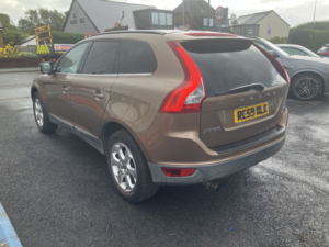 2009 Volvo Xc60 2.4 D5 Se Lux in Bronze — image 4