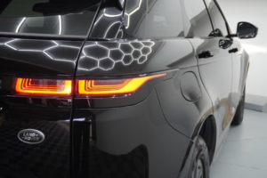 2019 Land Rover Range Rover Evoque 2.0 P200 Mhev R-Dynamic Auto 4WD Euro 6 (s/s) 5dr in Black — image 6