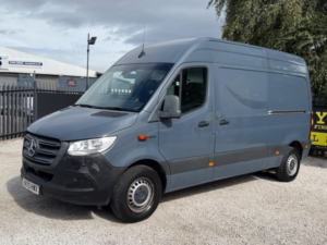 2020 Mercedes-Benz Esprinter 55kwh Progressive Auto Fwd L2 H2 5dr 20kw Charger in Grey — image 3