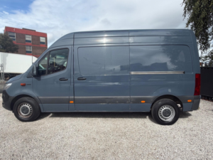 2020 Mercedes-Benz Esprinter 55kwh Progressive Auto Fwd L2 H2 5dr 20kw Charger in Grey — image 4