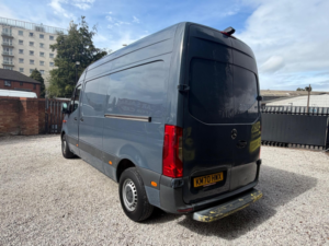 2020 Mercedes-Benz Esprinter 55kwh Progressive Auto Fwd L2 H2 5dr 20kw Charger in Grey — image 6