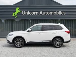 2018 Mitsubishi Outlander 2.2 Di-D 3 in White — image 6