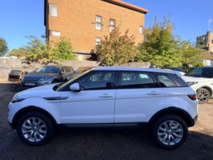 2016 Land Rover Range Rover Evoque Ed4 Se in White — image 5