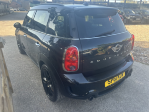 2011 MINI Countryman 1.6 Cooper S All4 Countryman in Black — image 4