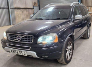 2012 Volvo Xc90 2.4 D5 Se Lux Geartronic 4WD Euro 5 5dr in Black — image 4