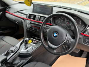 2014 BMW 3 Series 2.0 320i Sport Auto Euro 6 (s/s) 4dr in White — image 2