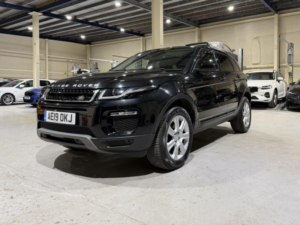 2019 Land Rover Range Rover Evoque 2.0 Td4 Se Tech Auto 4WD Euro 6 (s/s) 5dr in Black — image 3