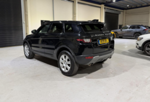 2019 Land Rover Range Rover Evoque 2.0 Td4 Se Tech Auto 4WD Euro 6 (s/s) 5dr in Black — image 5
