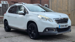 2015 Peugeot 2008 1.2 E-Vti Puretech Allure Egc Euro 6 (s/s) 5dr in White — image 4