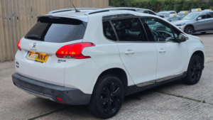 2015 Peugeot 2008 1.2 E-Vti Puretech Allure Egc Euro 6 (s/s) 5dr in White — image 6