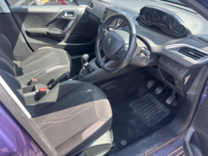 2014 Peugeot 208 1.2 Vti Puretech Active Euro 5 5dr in Blue — image 3