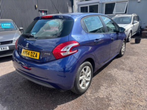 2014 Peugeot 208 1.2 Vti Puretech Active Euro 5 5dr in Blue — image 5
