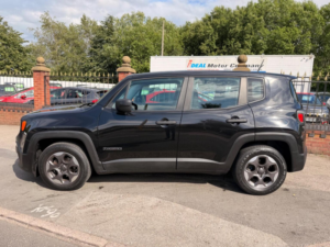 2017 Jeep Renegade 1.6 Multijetii Sport Ddct Euro 6 (s/s) 5dr in Black — image 4