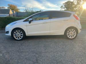 2016 Ford Fiesta 1.0t Ecoboost Titanium Hatchback 5dr Petrol Manual Euro 6 (s/s) (125 Ps) in White — image 4