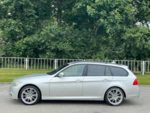 2009 BMW 3 Series 2.0 320d M Sport Business Edition Touring Euro 5 5dr in Silver — image 4