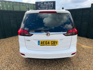2014 Vauxhall Zafira Tourer 1.8 16v Tech Line Euro 5 5dr in White — image 6