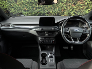 2018 Ford Focus 1.0t Ecoboost St-Line Auto Euro 6 (s/s) 5dr in Grey — image 3