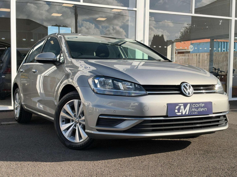 2017 Volkswagen Golf 1.6 Tdi Se Nav Euro 6 (s/s) 5dr in Silver — image 1