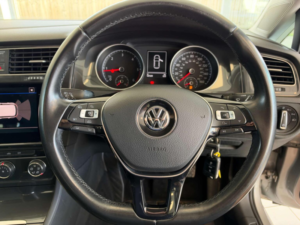 2017 Volkswagen Golf 1.6 Tdi Se Nav Euro 6 (s/s) 5dr in Silver — image 4